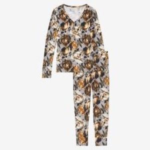 NWT- Posh Peanut Long Sleeve Loungewear w/ Swaddle